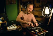 «Версия, что Толик повесился в переполненной камере — выглядит абсурдно»