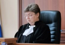 Суд в Воронеже отменил решение судьи Козяковой по делу активиста Дмитрия Щербатюка. Он покинул Россию перед повторным вызовом в суд