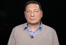 Социологу Борису Кагарлицкому продлили содержание под стражей на шесть месяцев, до 13 мая 2024 года