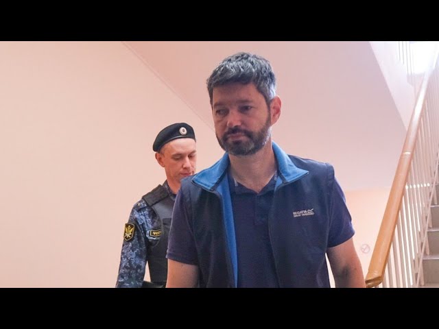 Суд приговорил эксперта МВД, обвиняемого в возбуждении ненависти к российским солдатам, к трем годам принудительных работ