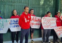 Активистам «Мемориала» не дали почтить память расстрелянных в Ленинграде поляков