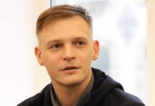 Члена Совета «Голоса» Дениса Шадрина остановили на трассе и изъяли у него технику и загранпаспорт