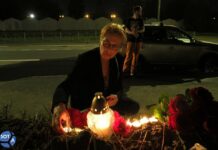 Петербуржцы пришли выразить соболезнования в связи с гибелью Евгения Пригожина к зданию ЧВК Вагнер