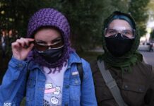 Из-за угроз от прокремлевских активистов представителям «Центра-Т» пришлось прийти на суд в защитной амуниции