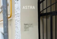 За последнюю неделю таблички «Последнего адреса» исчезли в Москве, Перми и Санкт-Петербурге