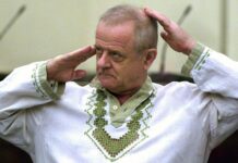 Полковнику ГРУ в отставке и соратнику Игоря Стрелкова — Владимиру Квачкову — запретили ходить на митинги