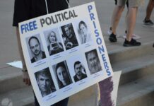 В калифорнийском Сакраменто российские активисты провели митинг «Стратегия-6» в поддержку политзаключенных