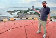 Имущество дизайнера и блогера Артемия Лебедева в Украине конфисковали