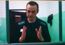 Суд отклонил иск Навального о том, что его не перевели из колонии строгого режима в СИЗО