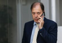 К 4,5 годам лишения свободы приговорили экс-префекта САО Москвы Олега Митволя по делу о хищении средств, выделенных на строительство метро в Красноярске