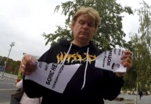 Провластные вандалы из движения SERB снова уничтожили мемориал памяти на «Немцовом мосту»