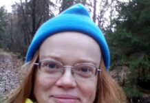 Московскую активистку, покинувшую страну, заочно арестовали по делу о «повторной дискредитации» армии