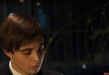 В Ростове-на-Дону суд прекратил уголовное дело против активистов, обвиняемых в групповом вандализме из-за граффити «Путин — вор»