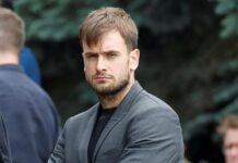 В России массовые обыски у художников и активистов. Они вероятно связаны с уголовным делом Петра Верзилова — «Сетевые свободы»