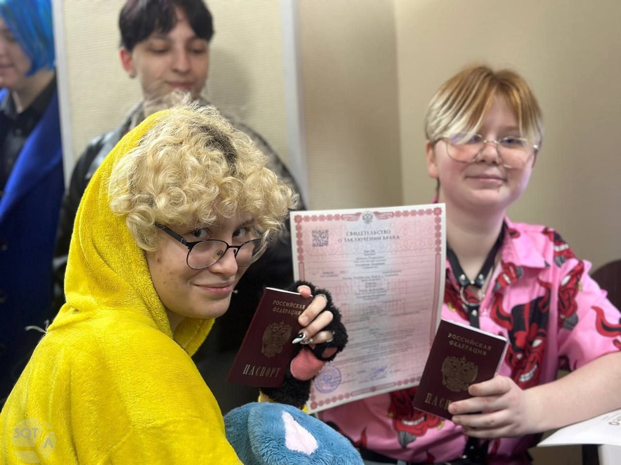 В Москве паре транс-парней удалось зарегистрировать брак на законных основаниях – Sota Vision