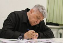 Минкульт запретил показ фильма «Сказка» Александра Сокурова. Ранее режиссер стал гостем на вечере писем политзаключенным