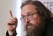 Из России уехал протодиакон Андрей Кураев. Священник известен выступлениями против вторжения в Украину