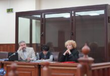 Перед началом вчерашнего заседания по делу Игоря Барышникова начмед из СИЗО зачитал свежие показатели его онкомаркеров. Оказалось, что они зашкаливают