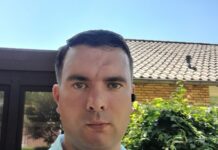 Антивоенного депутата из Ленинградской области пытаются лишить статуса