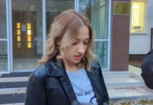 «Спасибо всем, кто пришел». Мать, жена и дочь Романа Иванова про дело против журналиста