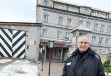 Отец директора ФБК Юрий Жданов освободился из колонии