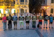 На Кипре прошли сразу две акции россиян – в поддержку Украины и против терроризма