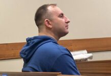 Житель Казани Павел Чумаков, обвиняемый в повторной дискредитации российской армии, признал свою вину