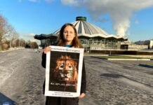 Зоозащитники провели акцию против использования животных в цирках