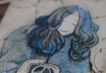 «Мне сложно пока оставаться одной»: Надежда Скочиленко о приговоре своей дочери