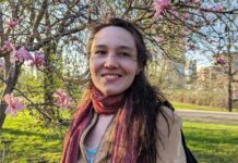 Суд в Москве приступил к пересмотру дела против Марии Карташевой. Ранее ее заочно приговорили к 8,5 годам колонии