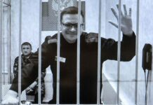 Илью Яшина оштрафовали из-за нарушения «иноагентского» законодательства