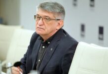 Режиссер Александр Сокуров объявил о завершении карьеры после запрета фильма «Сказка»