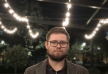 Суд в Петербурге прекратил дело о «дискредитации» армии в отношении еще одного мундепа от «Яблока»