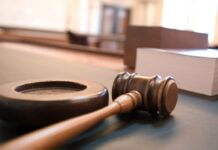 Суд обязал МВД выплатить компенсацию активисту, незаконно задержанному в 2020 году