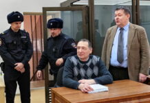 Вчера суд назначил Борису Кагарлицкому штраф 600 тысяч рублей. Мы спросили его соратников и единомышленников о том, как они восприняли это почти «оправдательное» решение