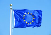 Страны ЕС решили начать переговоры о вступлении с Украиной и Молдовой, а Грузии вручили статус кандидата