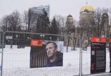 «Лица российского сопротивления» вышли на митинг в Риге в поддержку политзаключенных