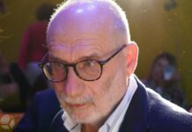 Писатель Борис Акунин прокомментировал свой «иноагентский» статус