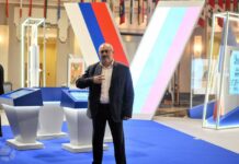 Надеждин и его команда предвыборного штаба в здании Центральной избирательной комиссии в Москве