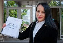 «Дело войдет в историю как преследование молодых поэтов за их позицию и стихи», — адвокат Юлия Кузнецова о преследовании «маяковцев»