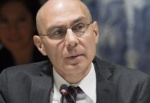 Утро 3 января в граничащих с Украиной регионах началось с обстрелов