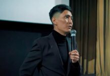 На бурятского режиссера Артема Бурлова составили третий протокол о «дискредитации» армии