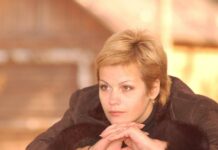 Шеф-редактора краснодарского филиала ВГТРК вместе с мужем нашли мертвыми в собственной квартире