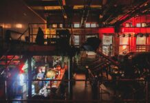 Клуб «Мутабор» закрыли на 90 суток из-за отравления посетителя пивом, передает наш корреспондент из зала суда