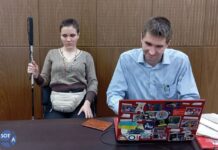 Суд оштрафовал незрячую активистку Оксану Осадчую на 20 тысяч рублей за пикет в поддержку политзаключенного Игоря Барышникова