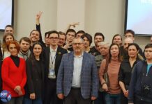 В Санкт-Петербурге прошла встреча Бориса Надеждина с избирателями и политическими сторонниками