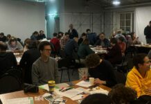 Традиционный вечер писем политзаключенным состоялся в московском отделении партии «Яблоко»