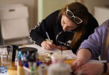 В калининградском пространстве «Феминитив» состоялся вечер писем политзаключенным