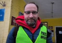 «Где-то я перешел линию…»: задержанный на 30 суток после оглашения приговора поэтам «Маяковских чтений» журналист Евгений Куракин освободился из спецприемника