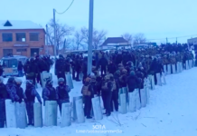 Четыре человека задержали на протестах местных жителей Баймака после приговора активисту Фаилю Алсынову